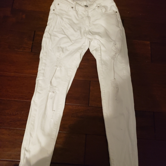 ENSEAN Denim - White Preowned Ripped Jeans
